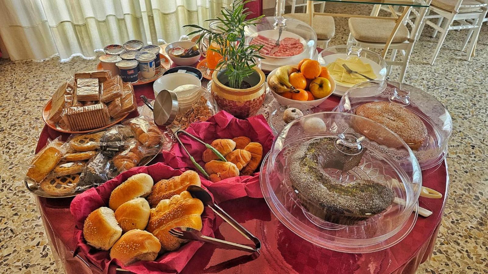 Bellini Inn Deluxe คาตาเนีย ภายนอก รูปภาพ